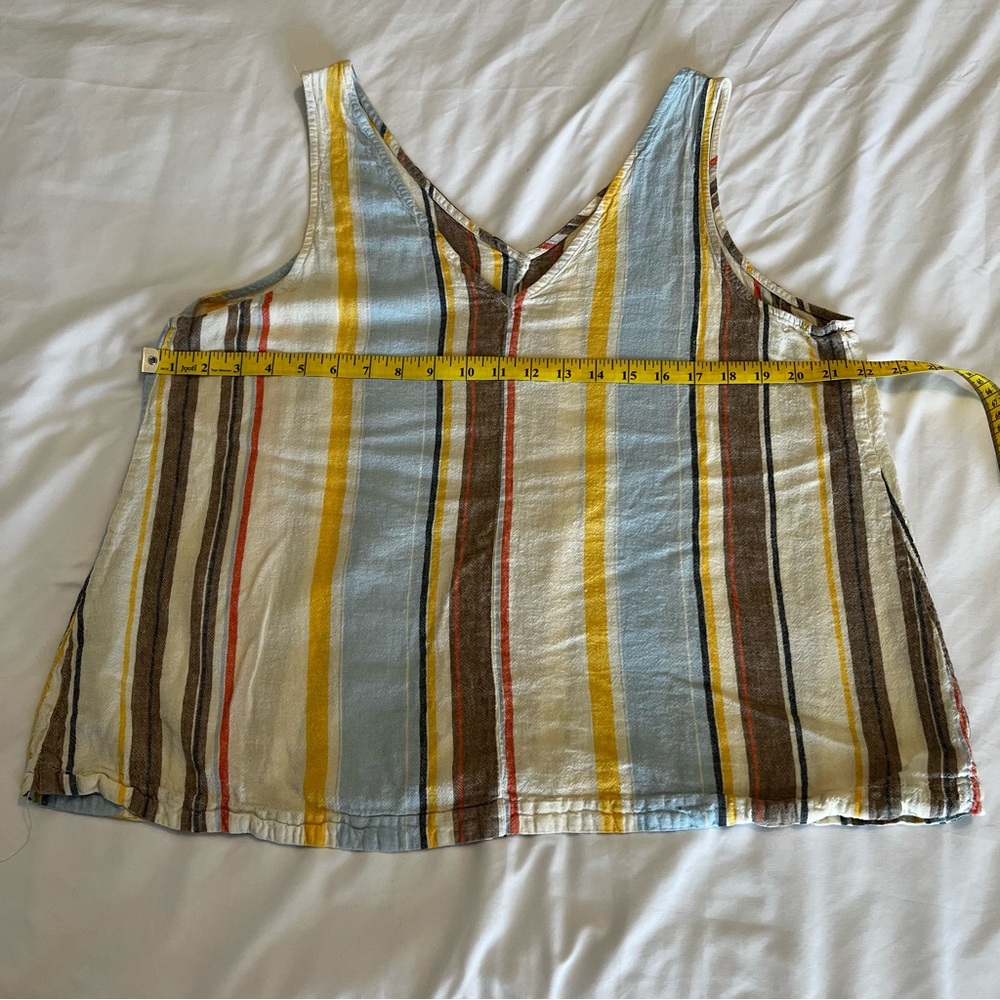 Time and Tru Tan Asymmetrical Tank Top - Picture 7 of 8